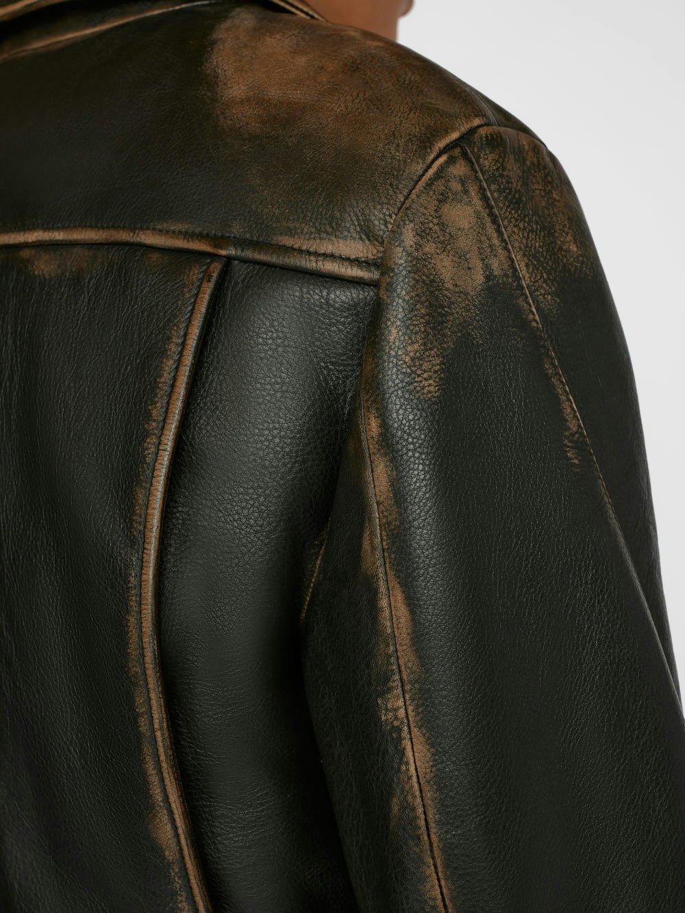 jacket shoulder view